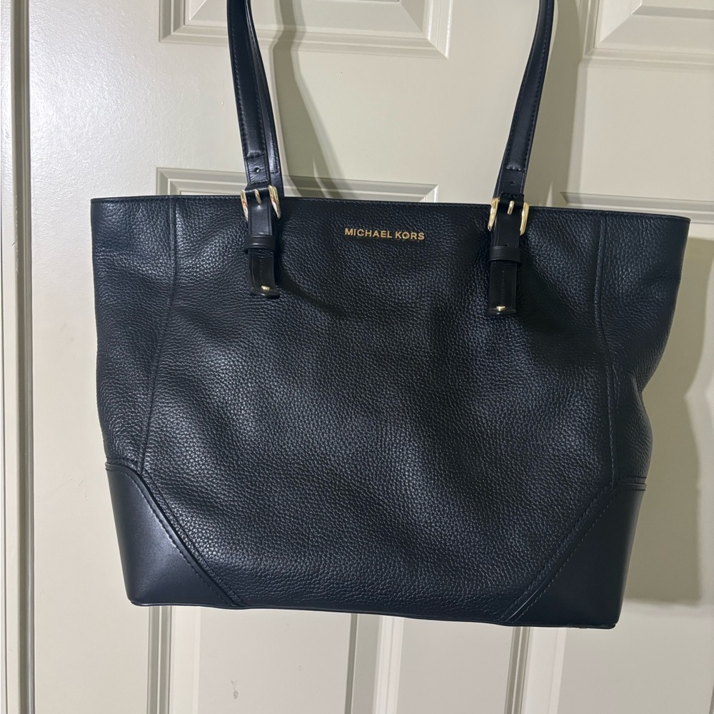 NWOT Michael Kors Black Structured Tote Bag